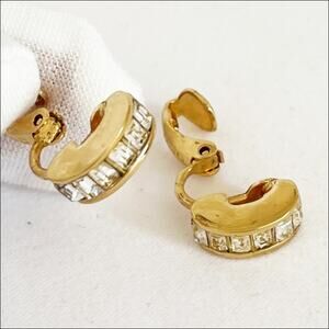 DIOR Vintage Baguette Crystal Gold Toned Clip On Earrings